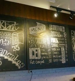 papan kapur restoran