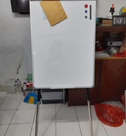 Flip Chart kaki 3 Hanako Baru ok