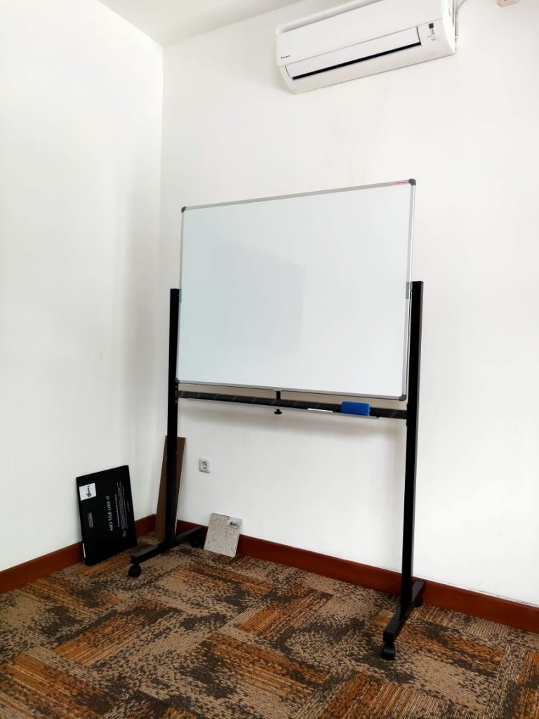 Whiteboard Standing Magnet Hanako 90X120 Single Face