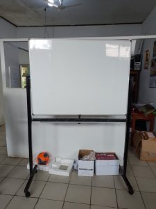 Jual Papan Tulis Whiteboard Hanako 90x120 Standing Magnetik