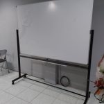 Papan tulis Whiteboard Hanako 120x180 Standing Magnetik