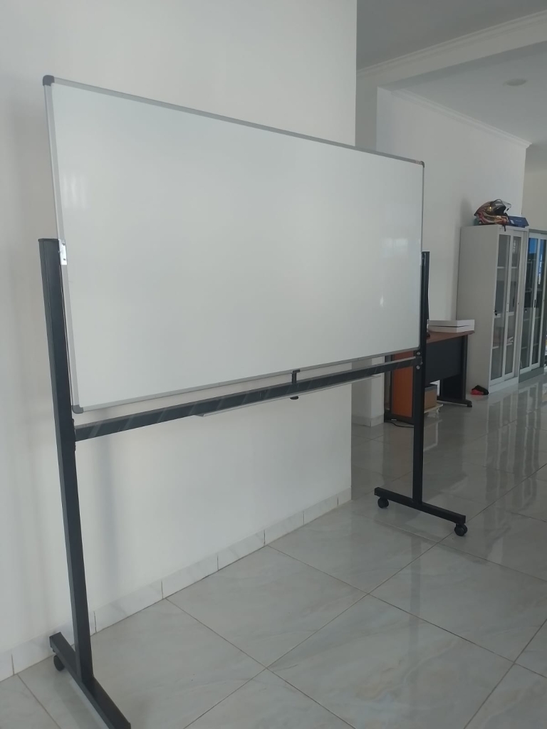 Papan tulis whiteboard Sekolah 90x180 standing singleface