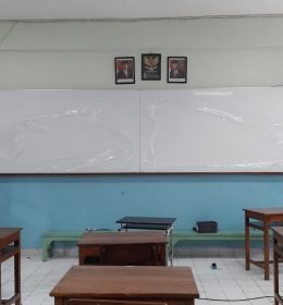 Papan Tulis Whiteboard 120x240 Gantung Magnetik Sekolah Sumbangsih 1