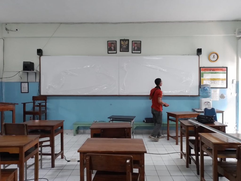 Papan Tulis Whiteboard 120x240 Gantung Magnetik Sekolah Sumbangsih 3