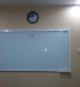 papan tulis Kaca Frame Aluminium 100x200 Magnetik