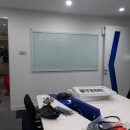 papan tulis Kaca Frame Aluminium 90x200 Magnetik